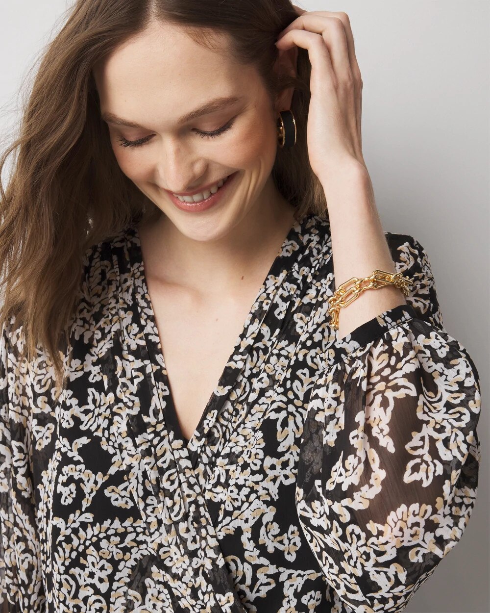 WHBM_3Q20Chiffon20Mini_570385113_BLK006639_OF_ALT202.jpeg