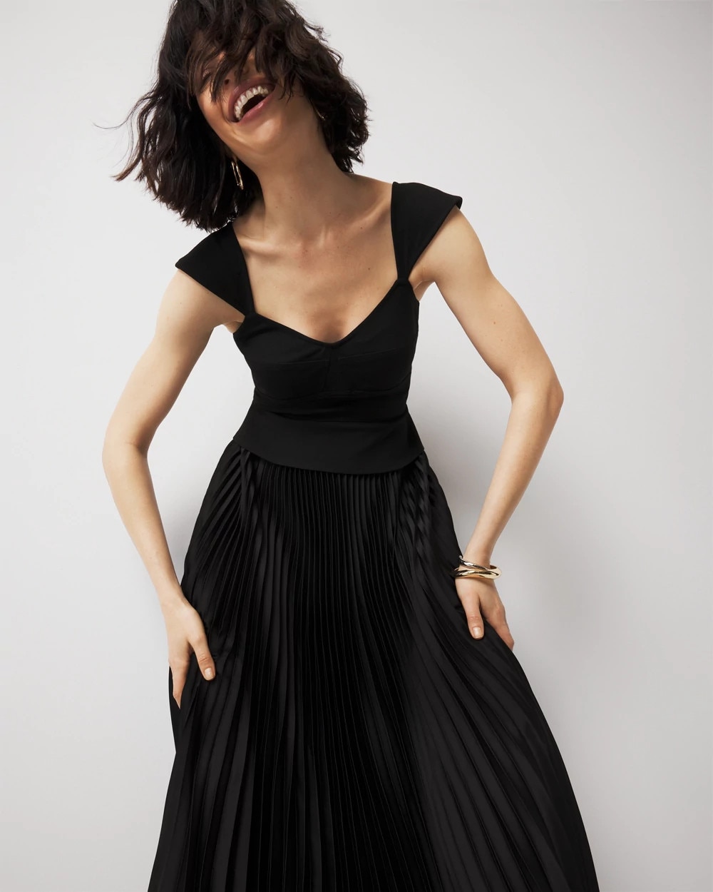 WHBM_CS20Corset20Pleated20Midi_570383153_BLK000001_OF_ALT201.jpeg