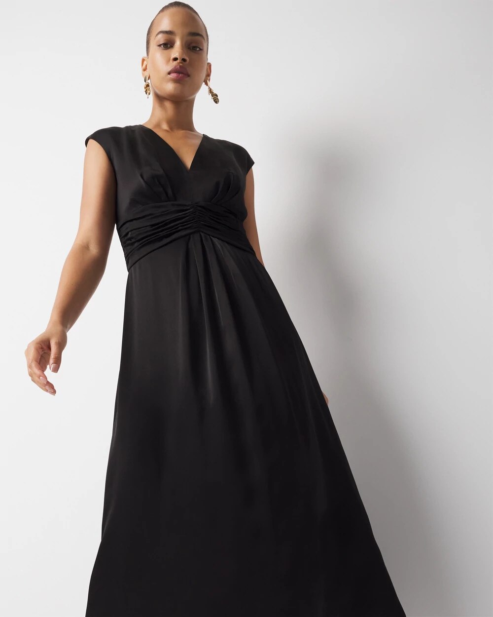 WHBM_CS20Flutter20Midi_570391445_BLK000001_OF_ALT201.jpeg