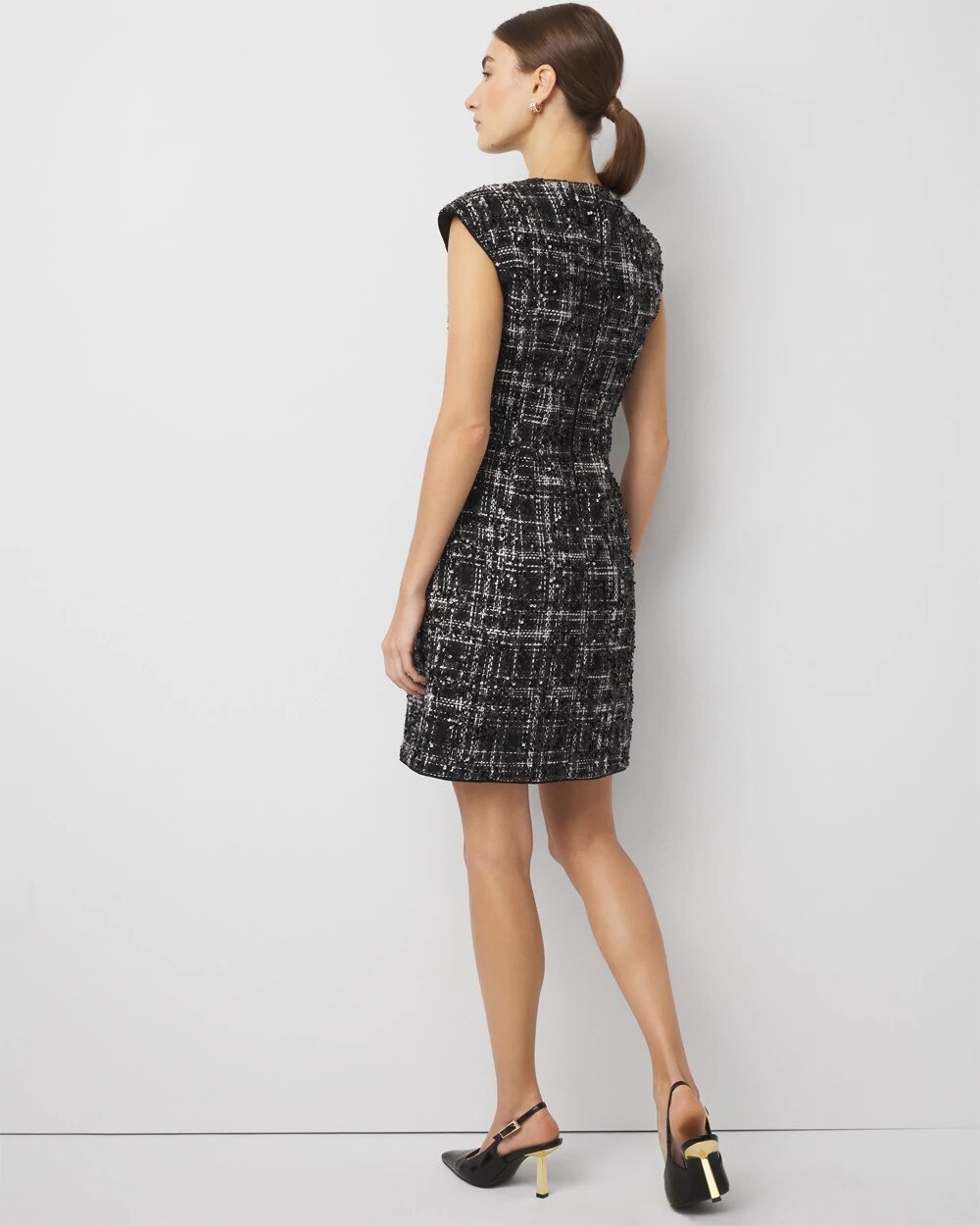 WHBM_CS20V-Nk20Tweed20Sqn20Mini_570401960_BLK007289_OF_ALT203-1.jpeg