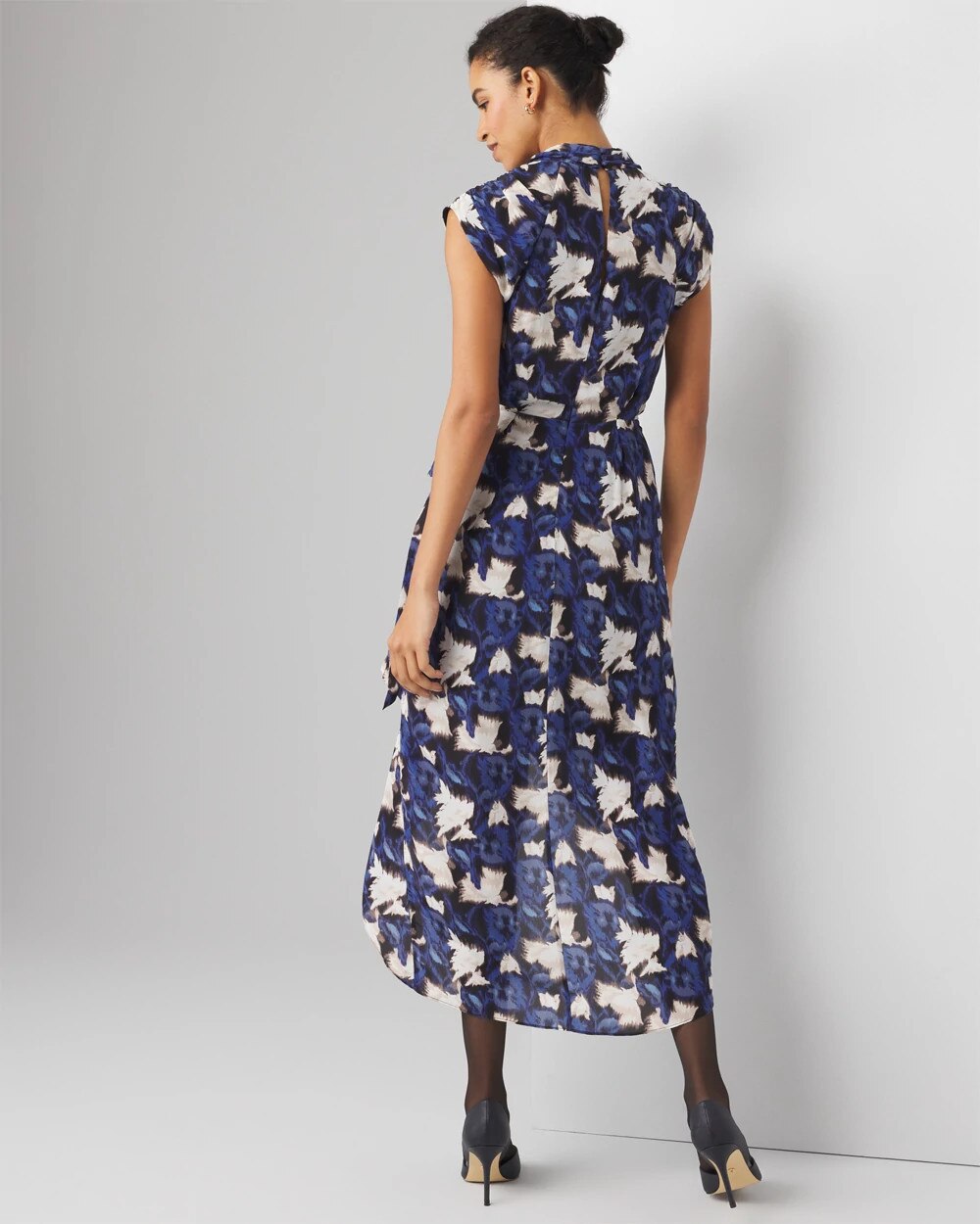 WHBM_CS20Wrap20Midi_570379374_BLU006490_OF_ALT203.jpeg