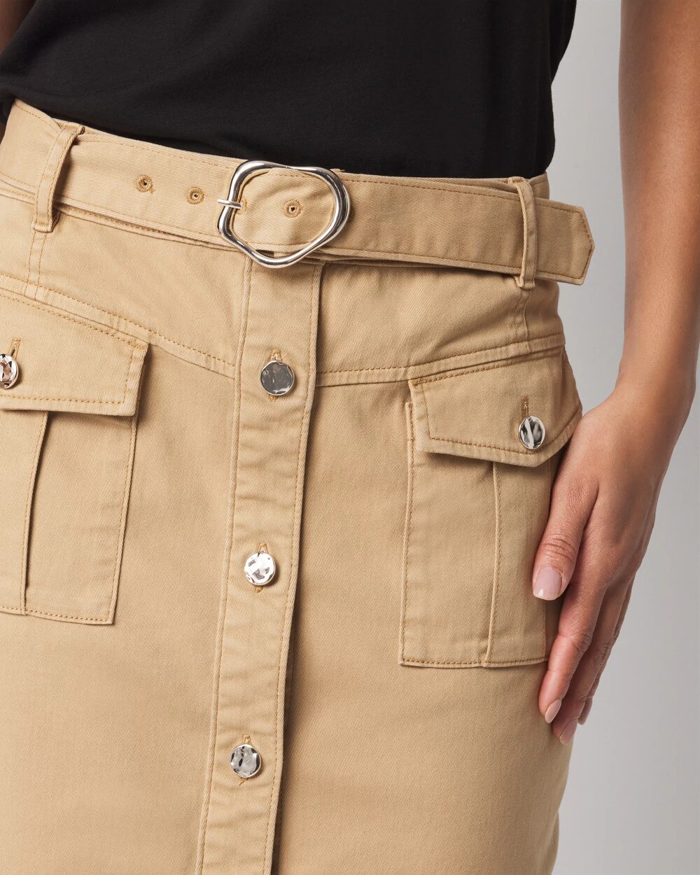 WHBM_Cargo20Pocket20Mini20Skirt_570388629_NEU006517_OF_ALT202.jpeg