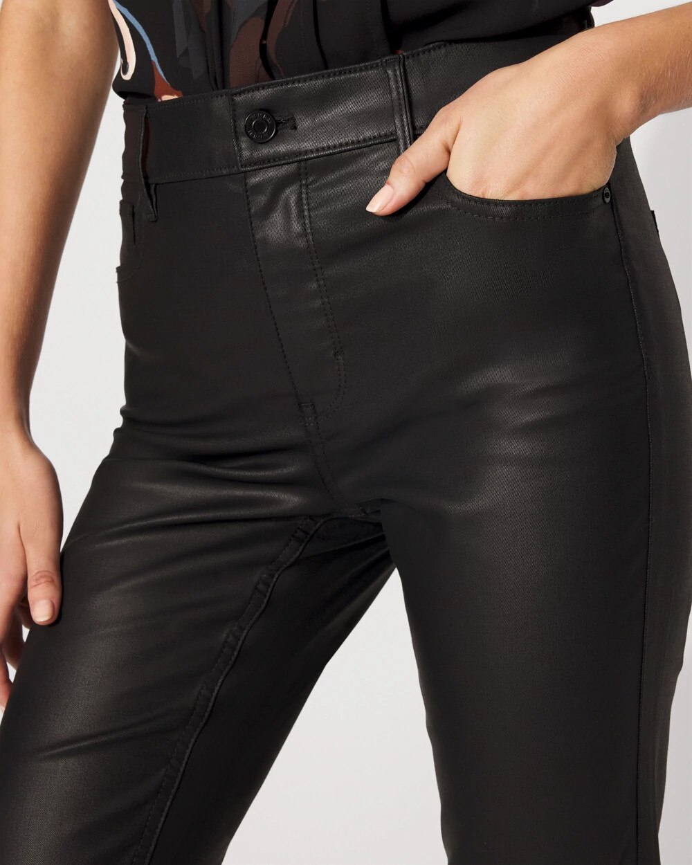 WHBM_Coated20Flare_570398990_BLK005629_OF_ALT202.jpeg
