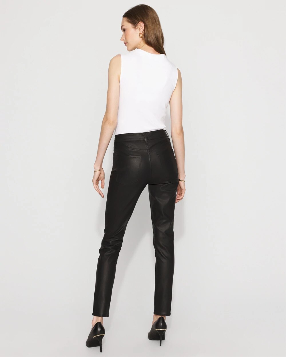 WHBM_Coated20New20Skinny_570397297_BLK005629_OF_ALT201.jpeg