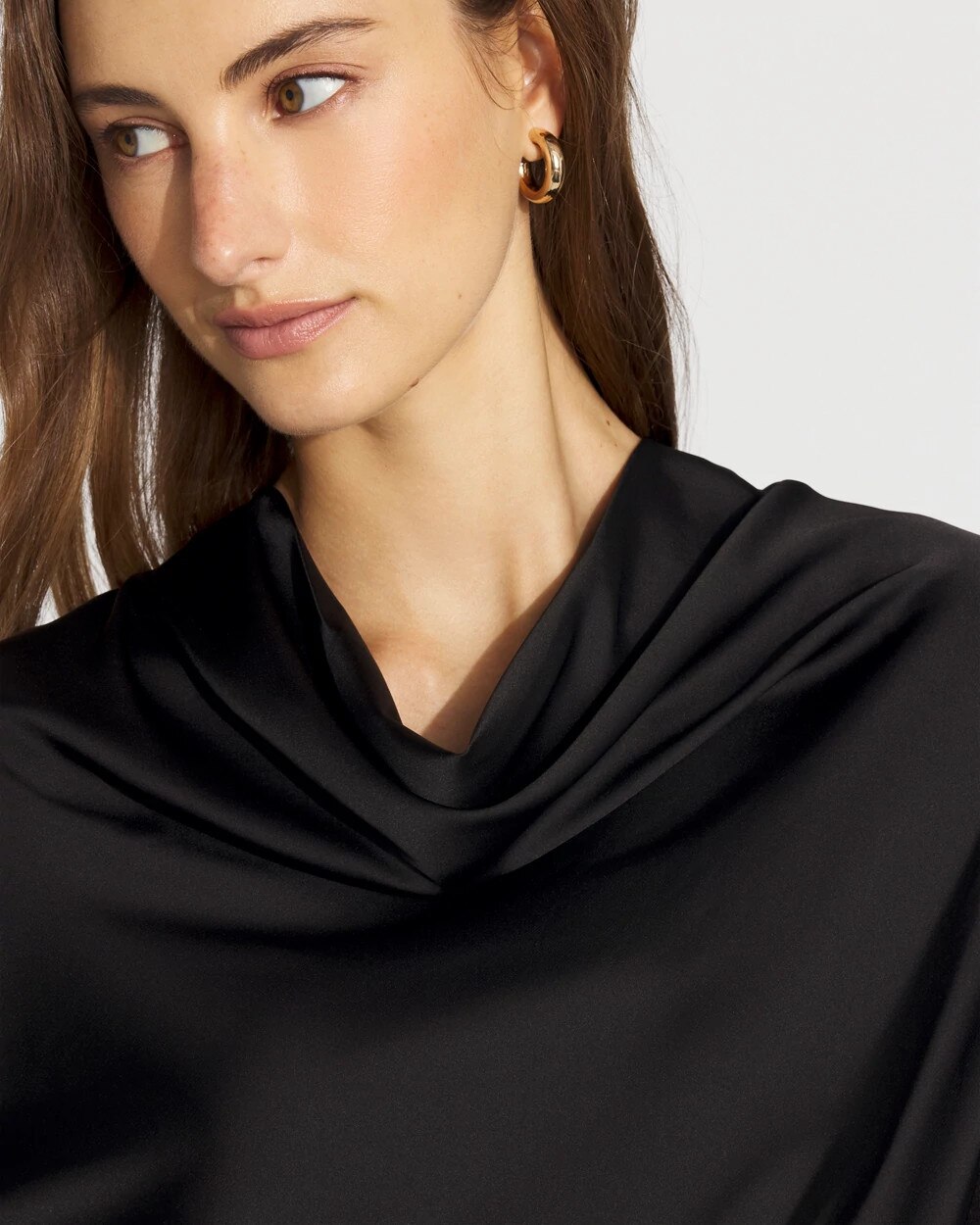 WHBM_Cowl20Nk20Mixed20Media20Snit_570399645_BLK000001_OF_ALT202.jpeg