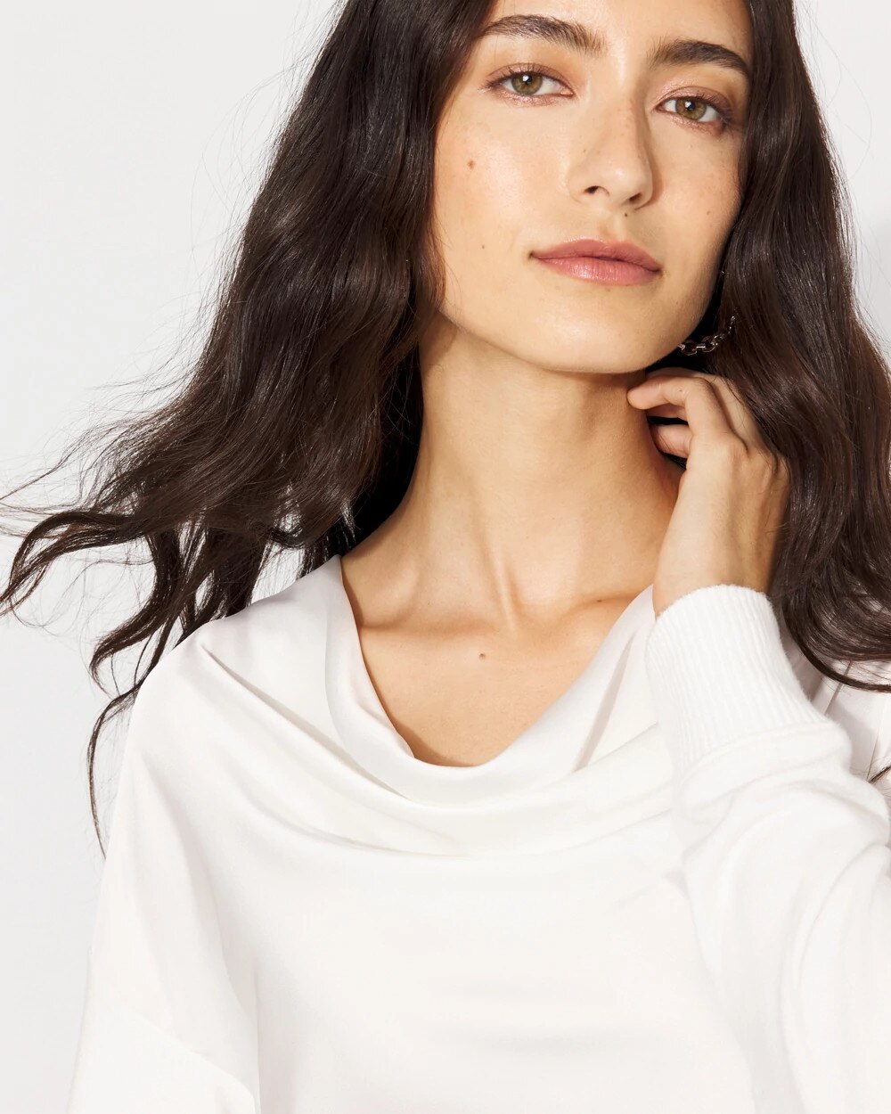 WHBM_Cowl20Nk20Mixed20Media20Snit_570400742_IVO000190_OF_ALT202.jpeg
