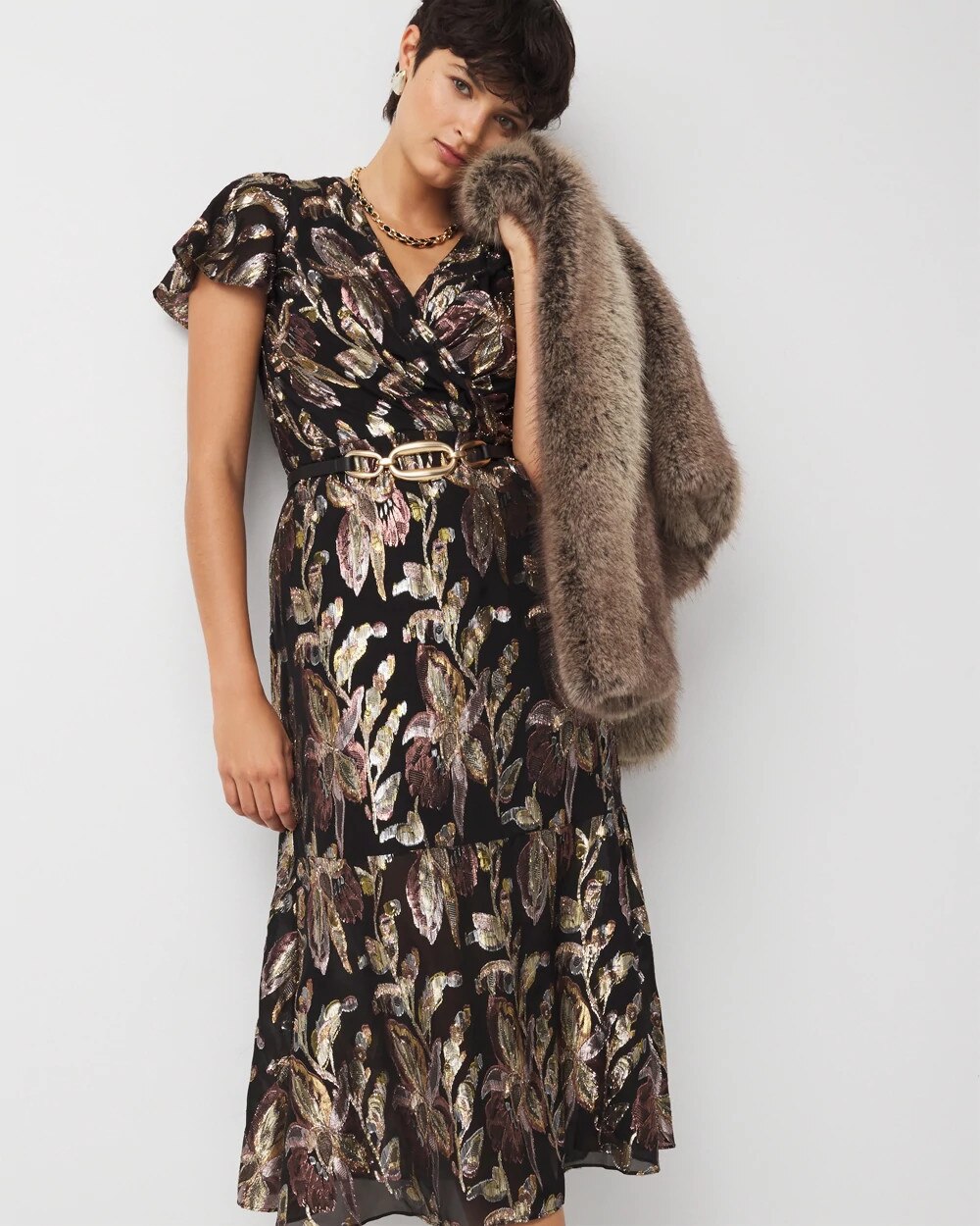 WHBM_Flutter20Slv20Clip20Midi_570400129_BLK007285_OF_ALT201.jpeg