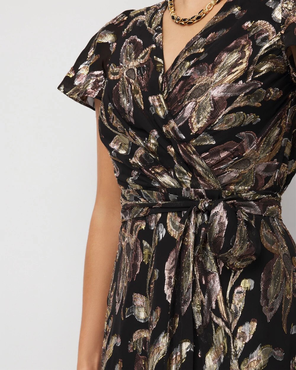 WHBM_Flutter20Slv20Clip20Midi_570400146_BLK007285_OF_ALT202.jpeg