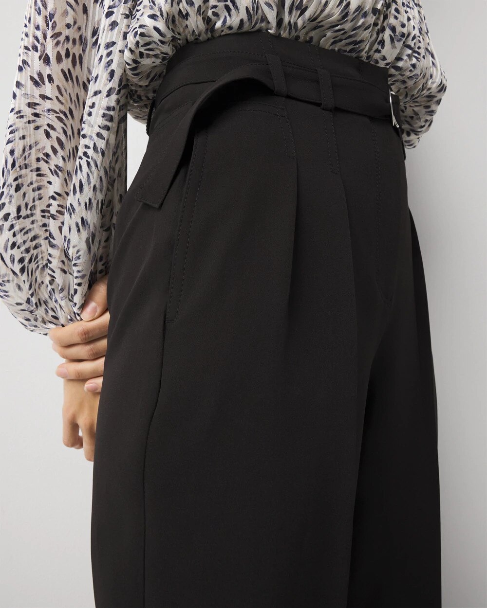 WHBM_HR20Belted20Tapered_570383082_BLK000001_OF_ALT202.jpeg