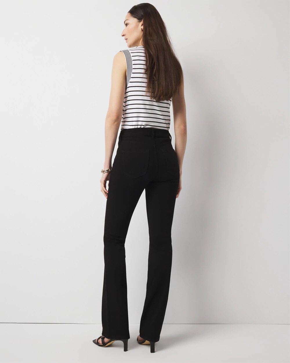 WHBM_HR20Sculpt20Skny20Flare_570294824_BLK000001_OF_ALT201.jpeg