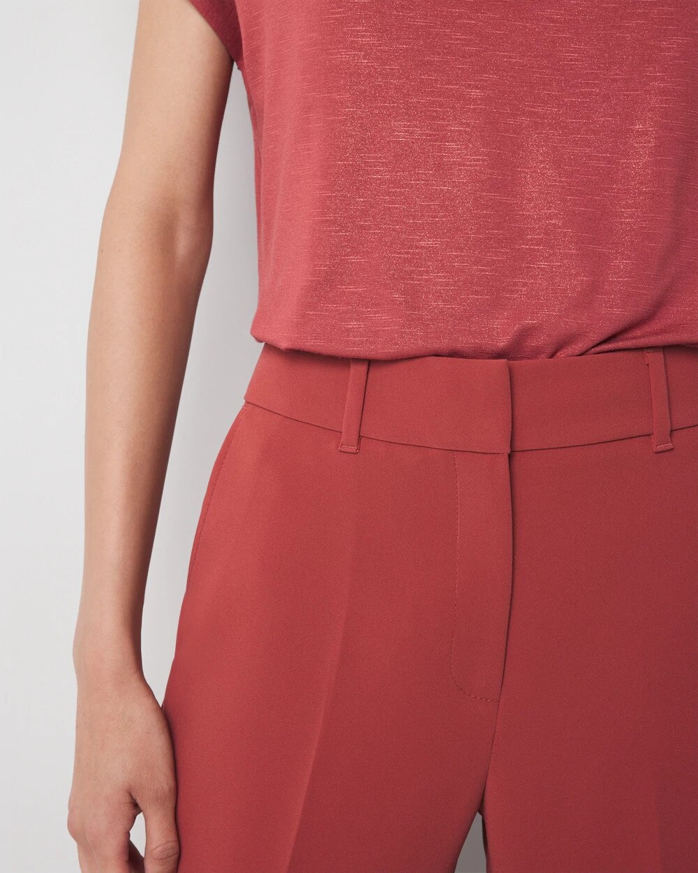 WHBM_HR20Trouser20Flare_570390738_RED004202_OF_ALT202.jpeg