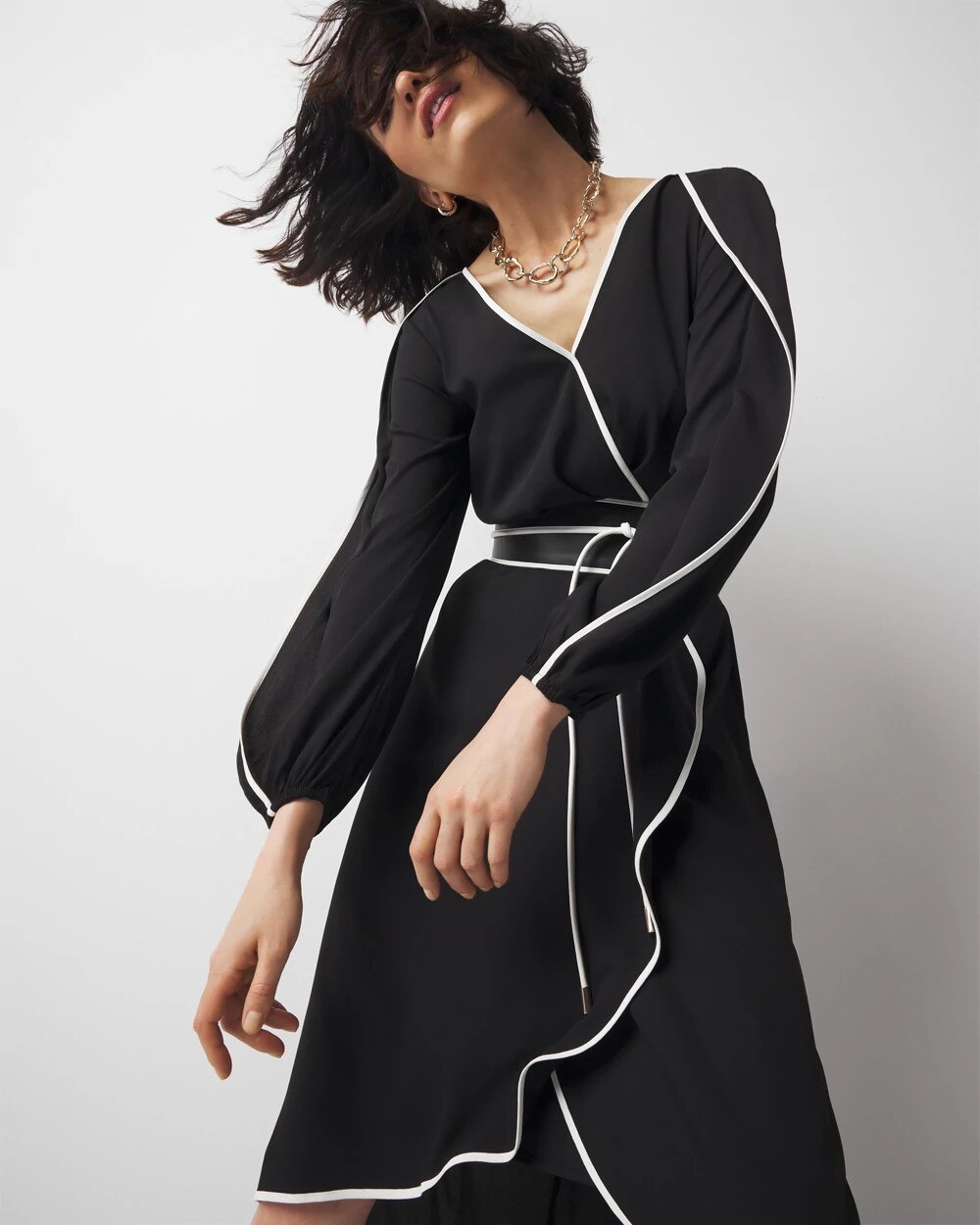 WHBM_LS20Contrast20Ruffle20Midi_570382717_BLK000001_OF_MAIN-3.jpeg
