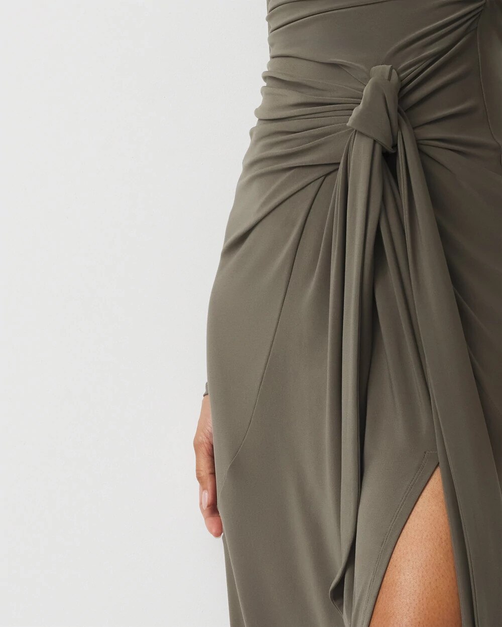 WHBM_LS20Knot20Front20Midi_570402564_GRN007271_OF_ALT202-1.jpeg