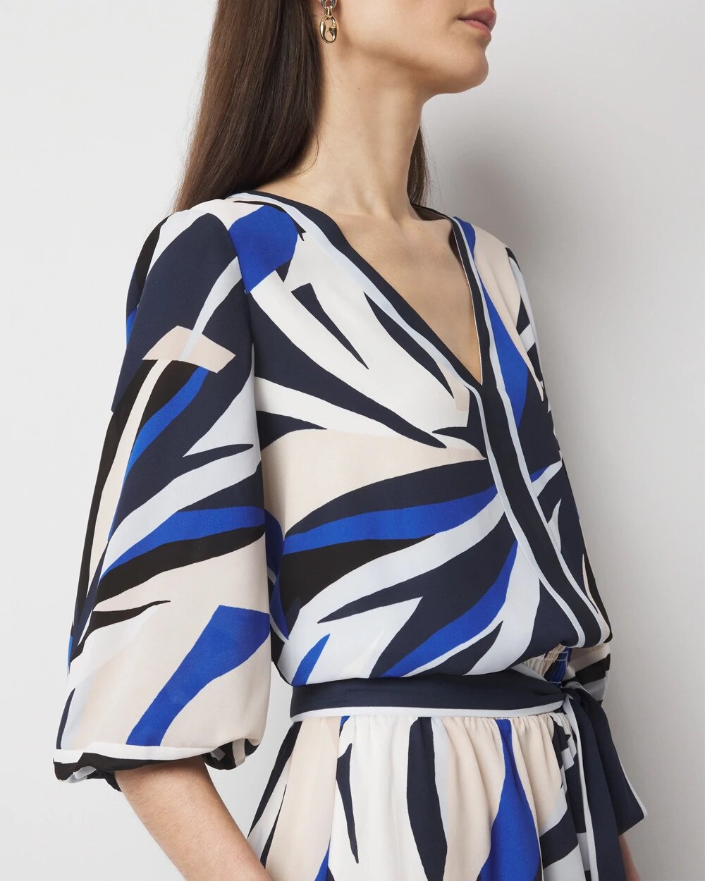WHBM_LS20Printed20Wrap20Dress_570388727_IVO006739_OF_ALT202.jpeg