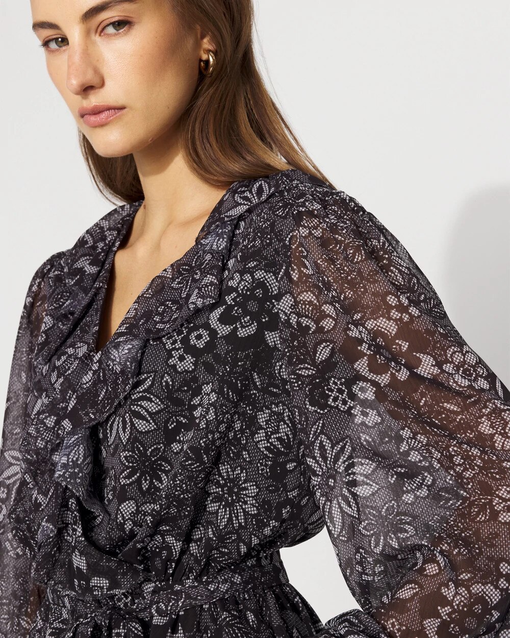 WHBM_LS20Ruffle20Surplice20Blouse_570397745_IVO006908_OF_ALT202.jpeg