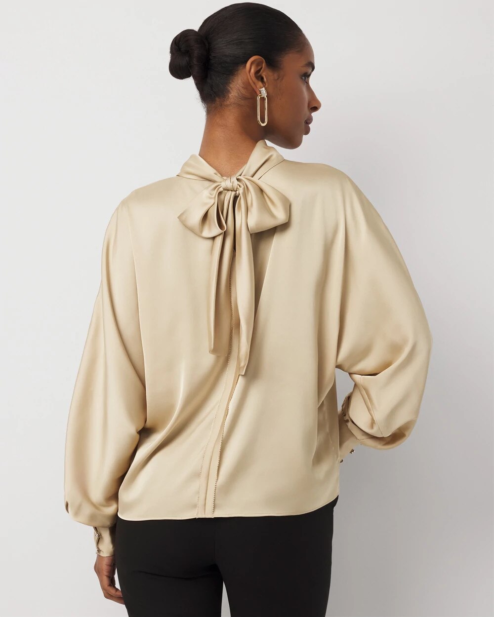 WHBM_LS20Tie20Nk20Dolman20Blouse_570403484_NEU003674_OF_ALT203.jpeg