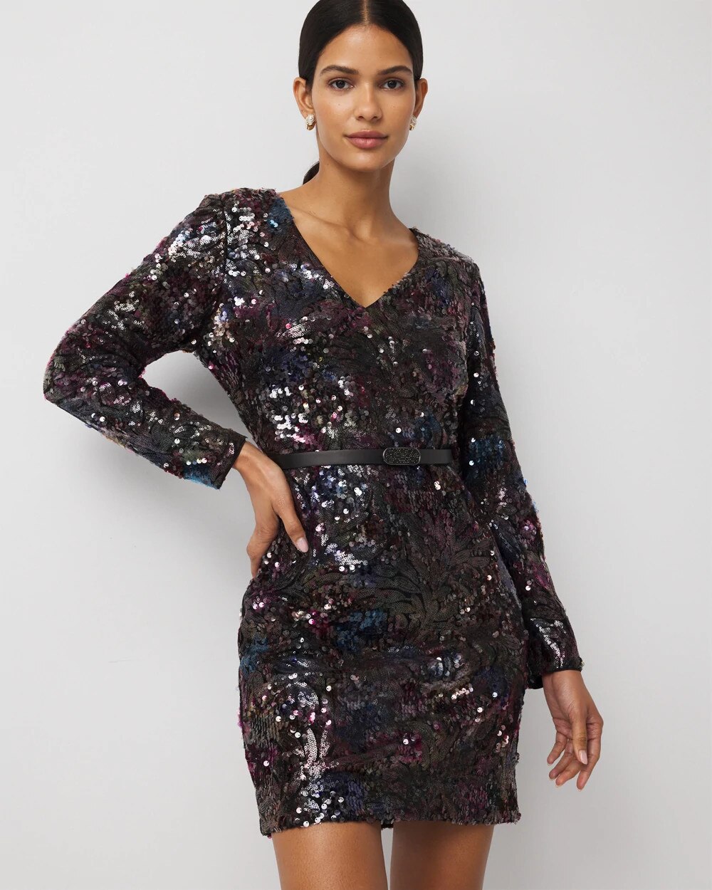 WHBM_LS20V-Nk20Sequin20Mini_570401574_BLK004846_OF_MAIN.jpeg