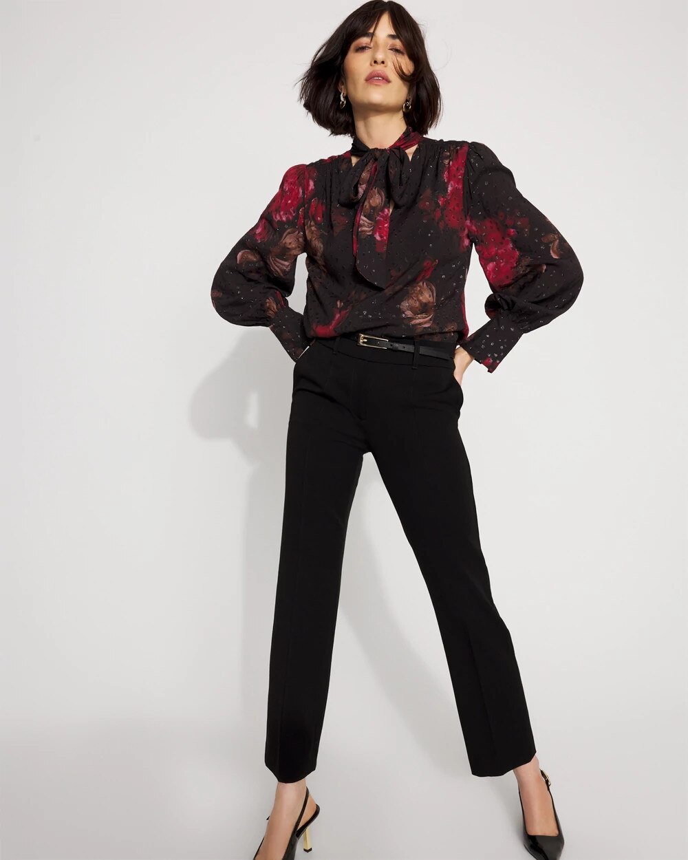 WHBM_LS20Vnk20Clip20Blouse_570397359_BLK006911_OF_ALT201.jpeg
