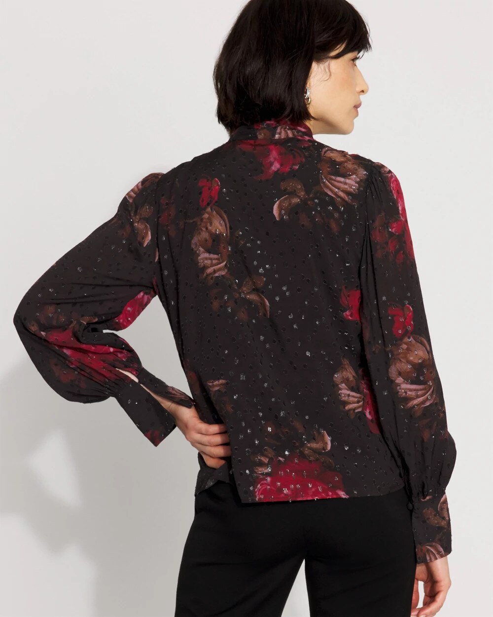 WHBM_LS20Vnk20Clip20Blouse_570398950_BLK006911_OF_ALT203-1.jpeg
