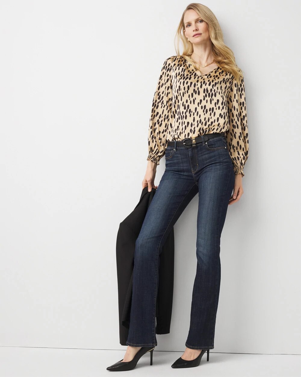 WHBM_LS20Vnk20Satin20Blouse_570404816_NEU007351_OF_ALT201.jpeg