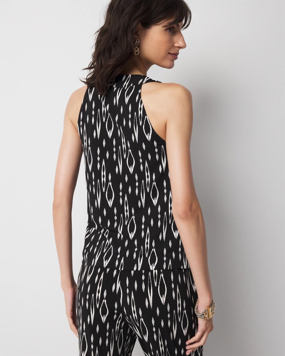 WHBM_MJ20Cowl20Nk20Tank_570392500_BLU006762_OF_ALT203-1.jpeg