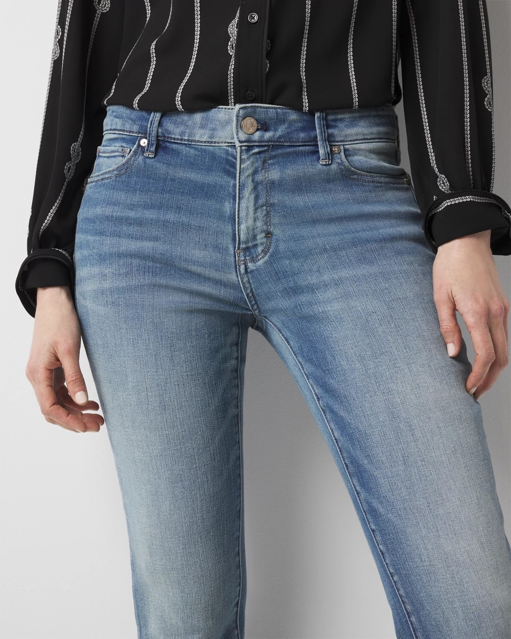 WHBM_MR20EDS20Slim_570363676_BLU003396_OF_ALT202-1.jpeg