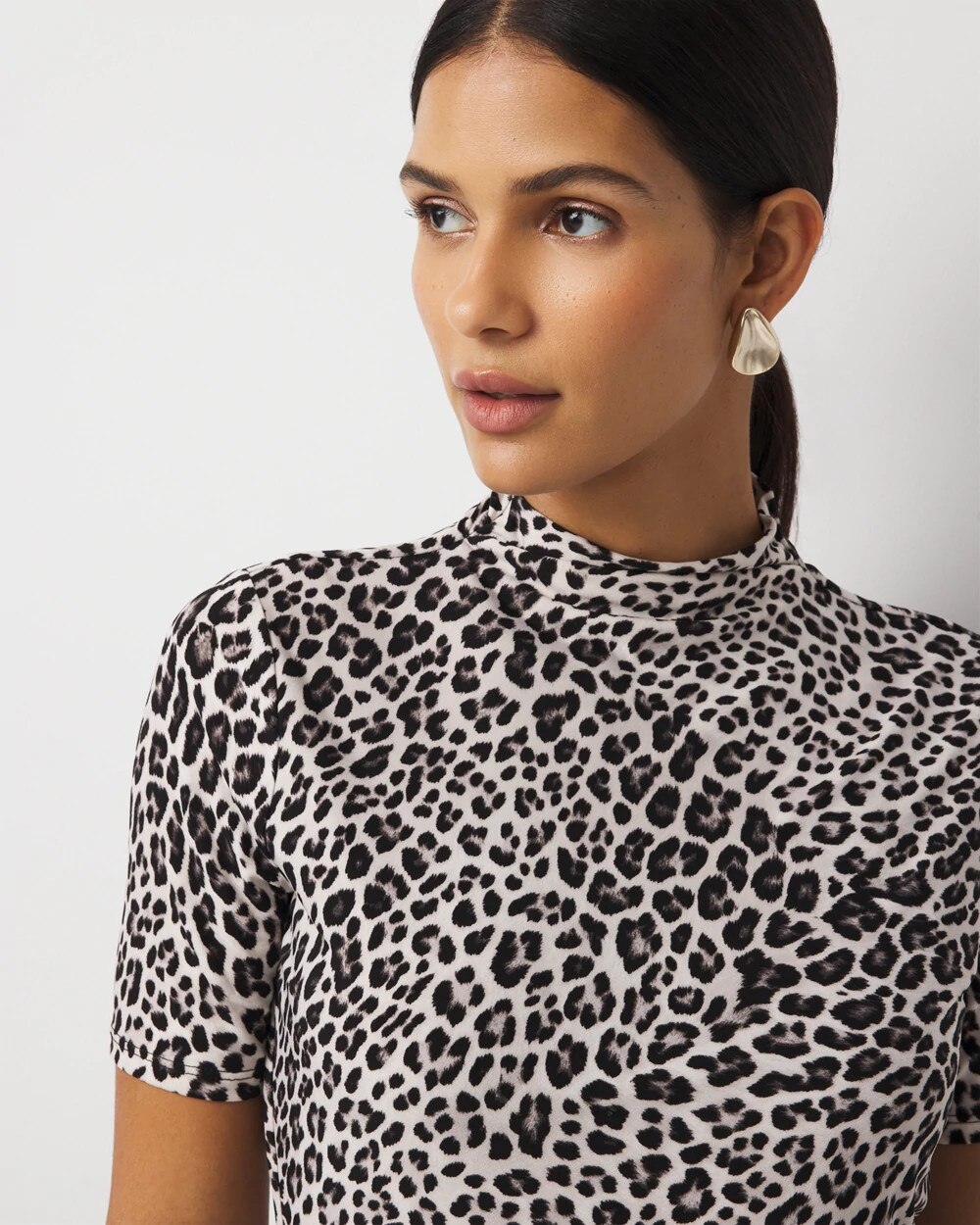 WHBM_Mck20Nk20Ruched20Midi_570402160_BLK007227_OF_ALT202.jpeg