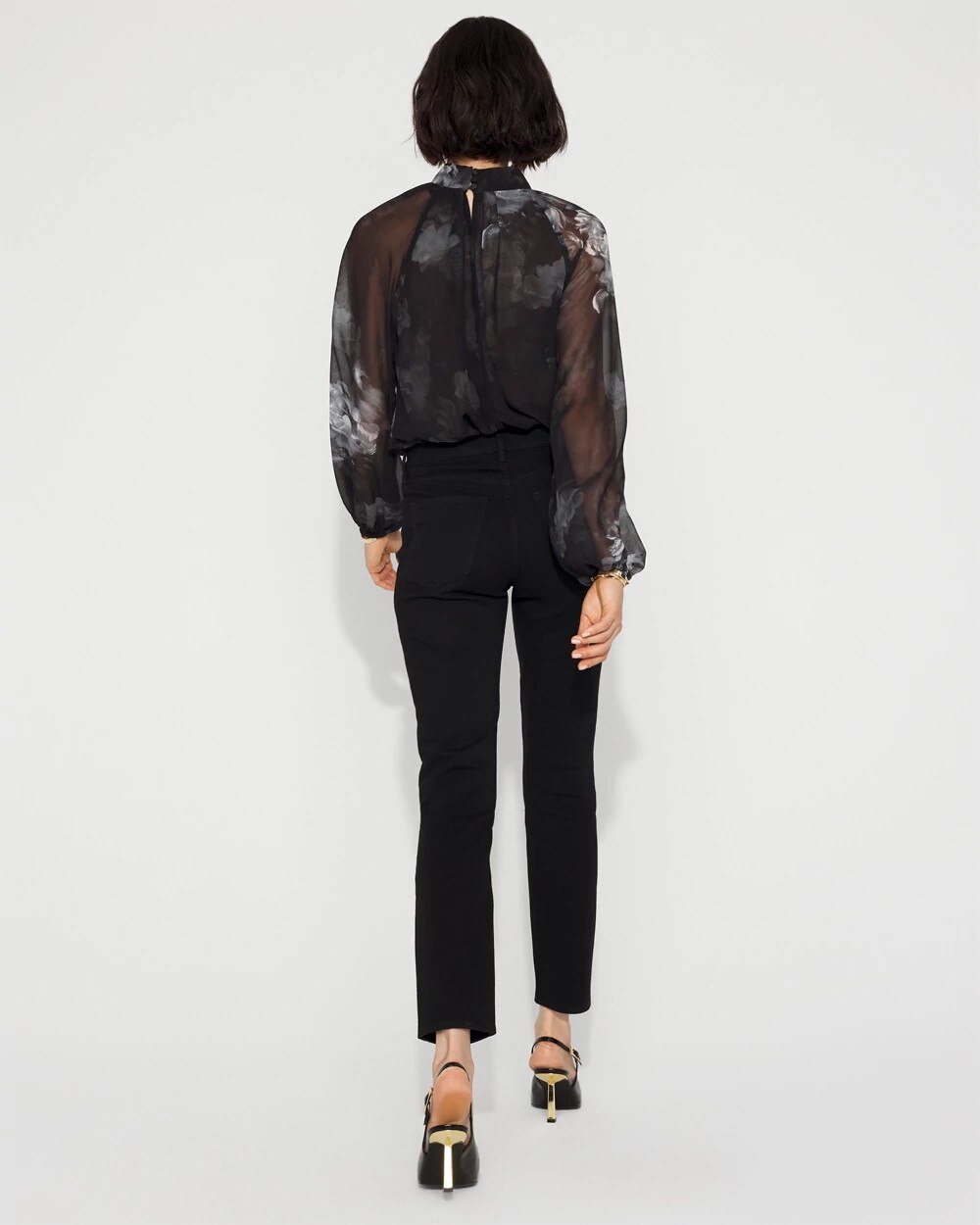 WHBM_New20Skinny20520Pocket20PT_570396961_BLK004767_OF_ALT201.jpeg