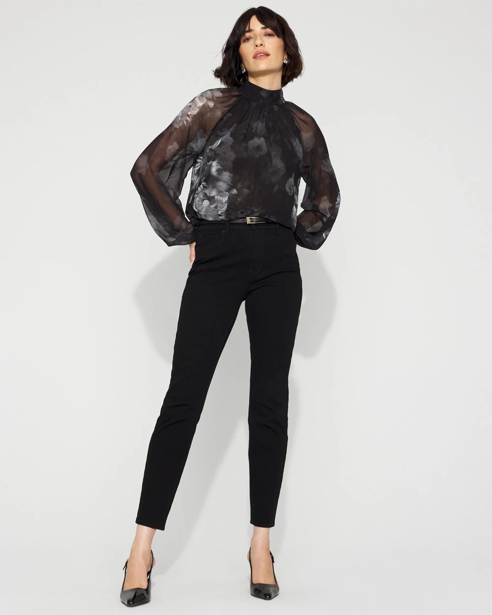 WHBM_New20Skinny20520Pocket20PT_570396961_BLK004767_OF_MAIN-1.jpeg