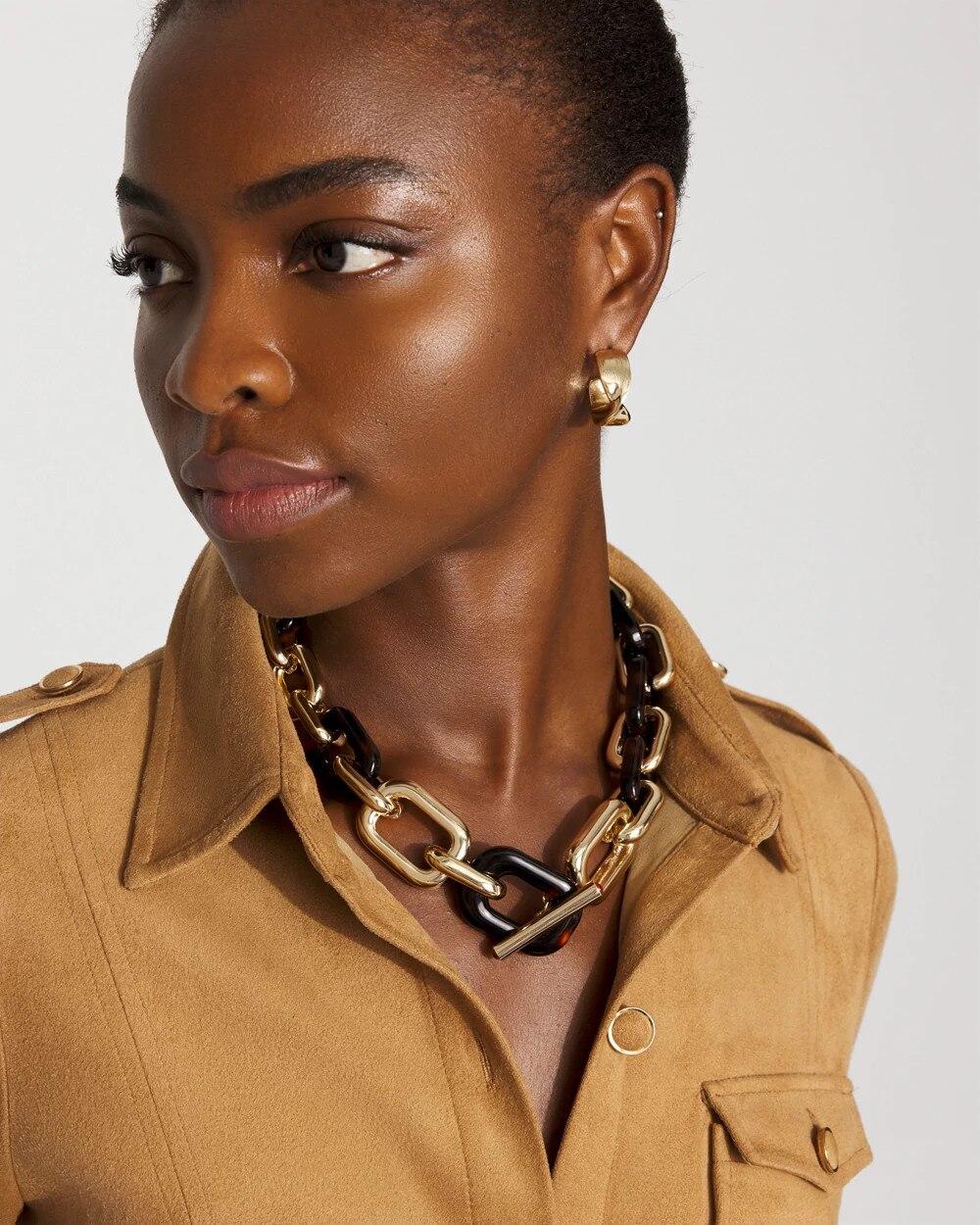 WHBM_Nk20Gld20Tort20Link20Toggle_570398992_BLK000923_OF_MAIN.jpeg