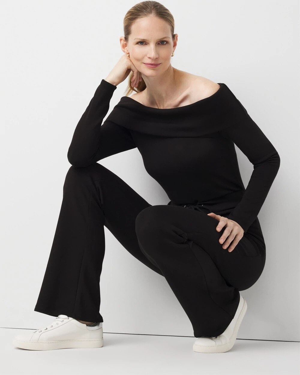 WHBM_OTS20LS20Foldover20Jumpsuit_570400158_BLK000001_OF_ALT201.jpeg