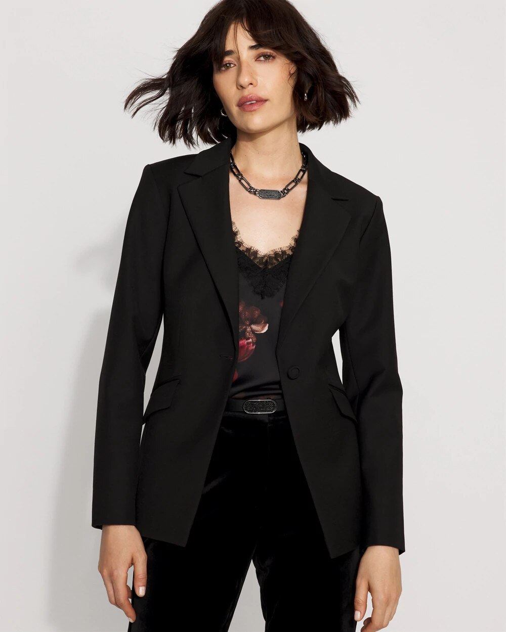 WHBM_One20Button20Blazer_570382815_BLK000001_OF_MAIN-1.jpeg