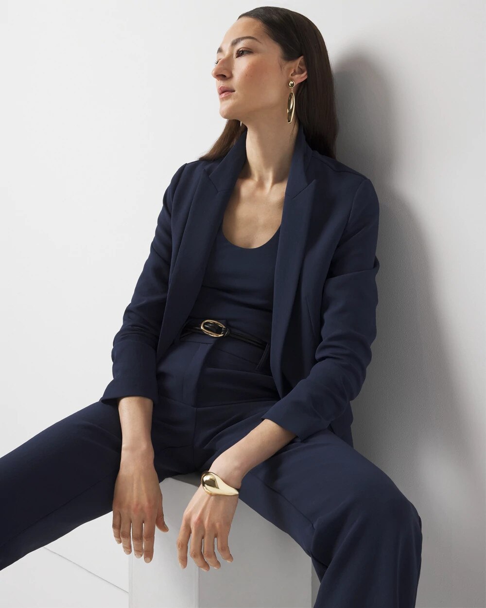 WHBM_Open20Front20Crepe20Blazer_570387967_BLU001526_OF_ALT201.jpeg