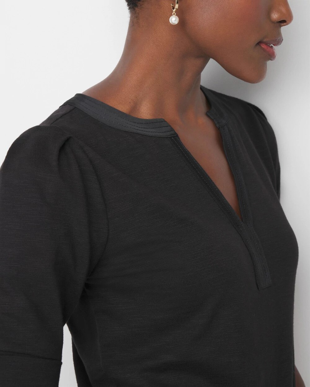 WHBM_Pleated20Sleeve20Tee_570373074_BLK000001_OF_ALT202.jpeg