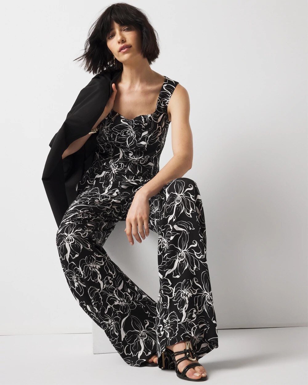 WHBM_Printed20Wide20Leg_570385741_BLK006662_OF_ALT203.jpeg