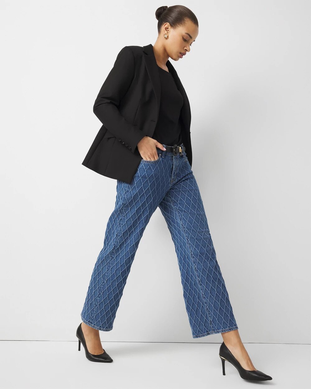 WHBM_Quilted20Wide20Leg20Crop_570404968_BLU007370_OF_ALT203.jpeg