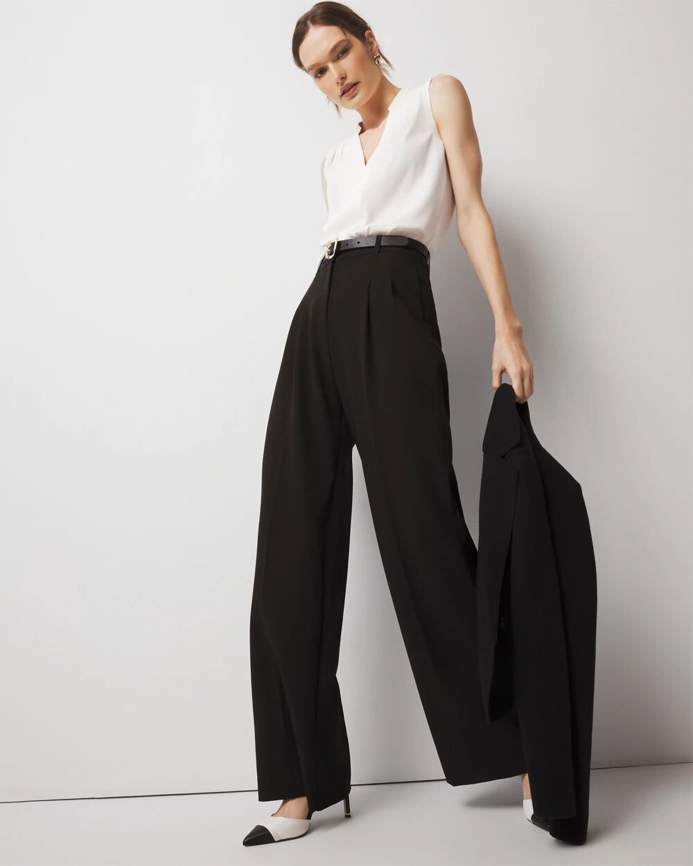 WHBM_SL20Pleat20Front20Shell_570383955_IVO000190_OF_ALT201.jpeg