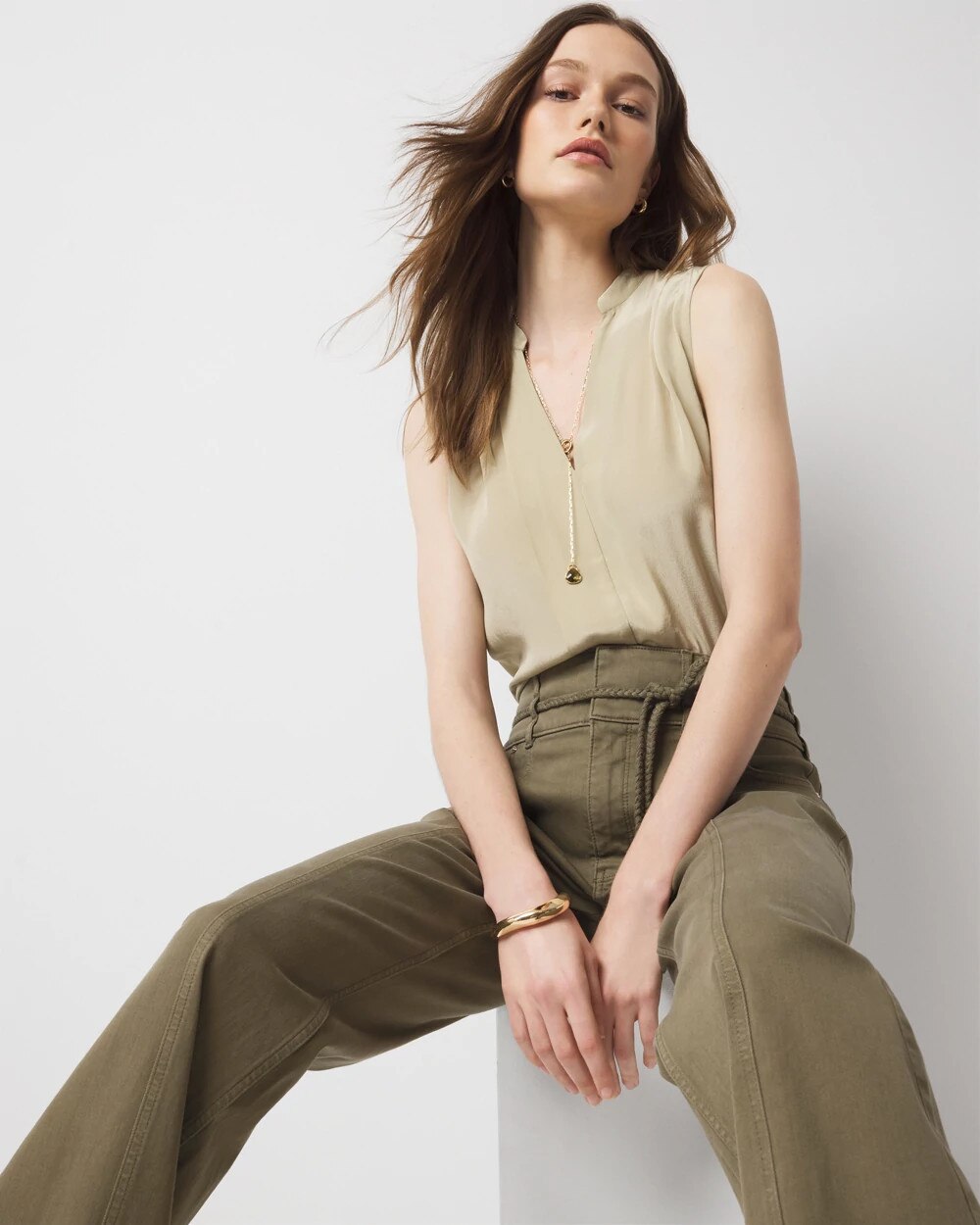 WHBM_SL20Pleat20Front20Shell_570385736_GRN006584_OF_ALT201.jpeg