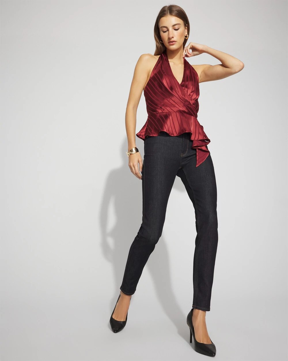 WHBM_SL20Vnk20Halter20Surplice_570393334_RED004202_OF_ALT201.jpeg