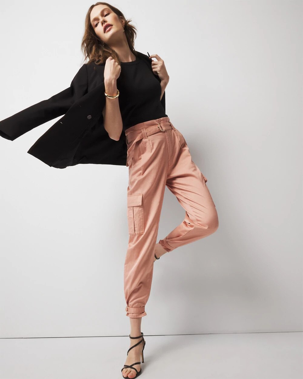 WHBM_SS20Button20Shoulder20Tee_570374269_BLK000001_OF_ALT201-1.jpeg