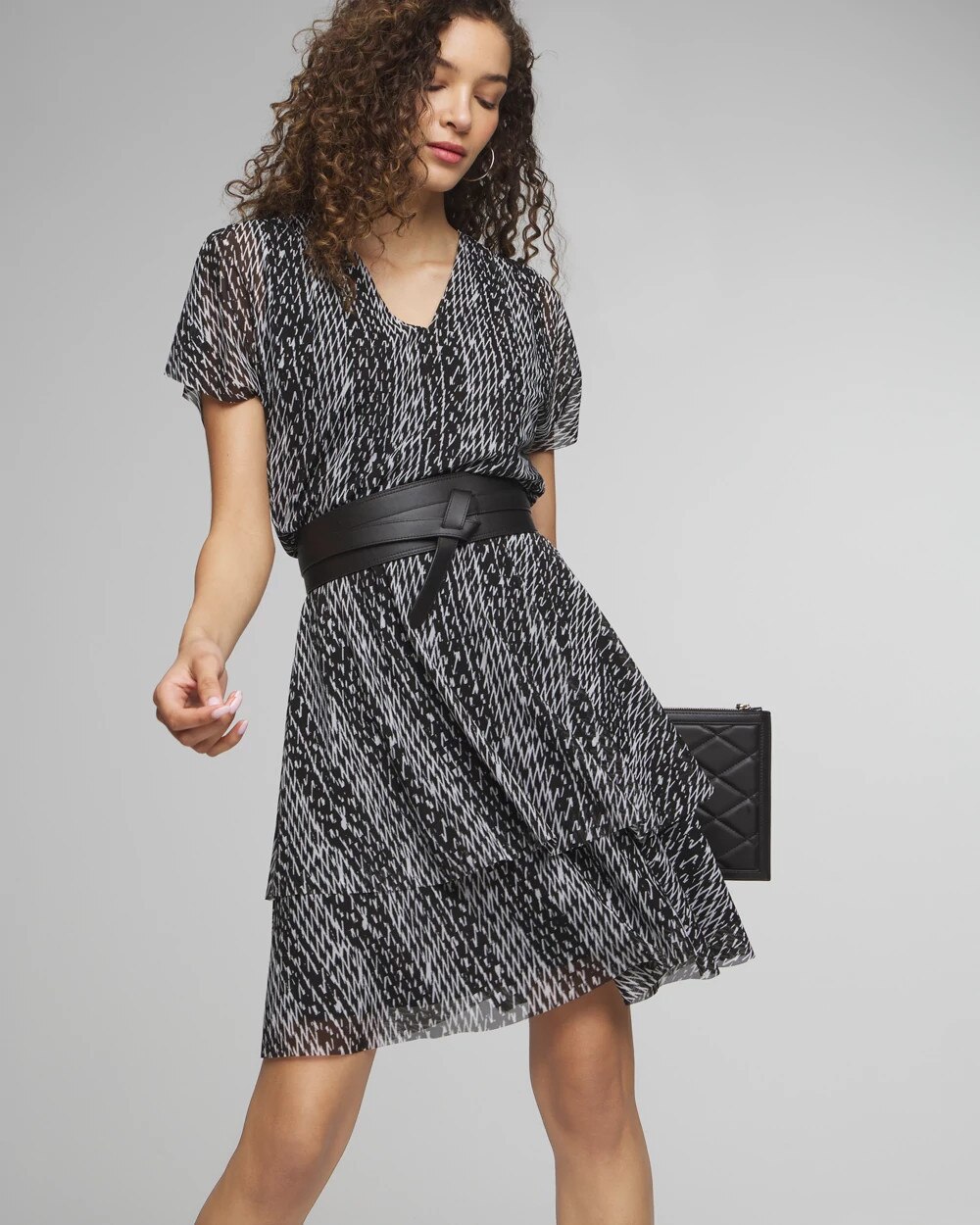 WHBM_SS20Mesh20Kimono20Mini_570365882_BLK005819_OF_ALT201.jpeg