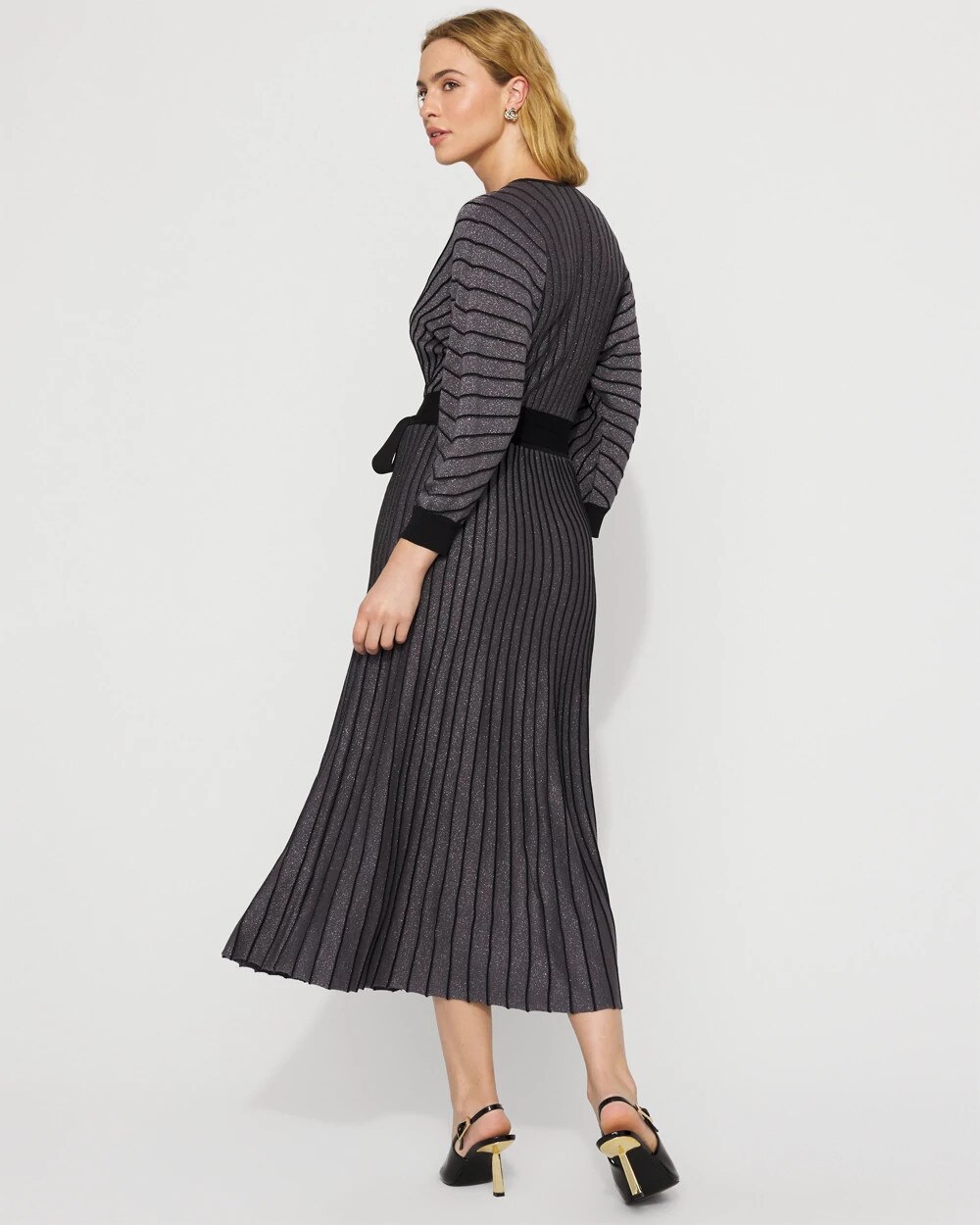 WHBM_SS20Pleated20Sweater20Midi_570397883_GRY007102_OF_ALT203.jpeg