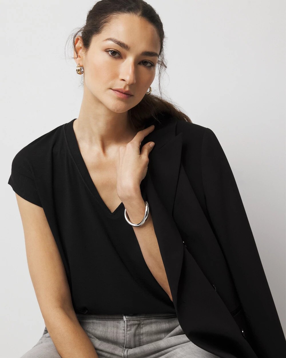 WHBM_SS20Power20Tee_570317989_BLK000001_OF_MAIN-1.jpeg