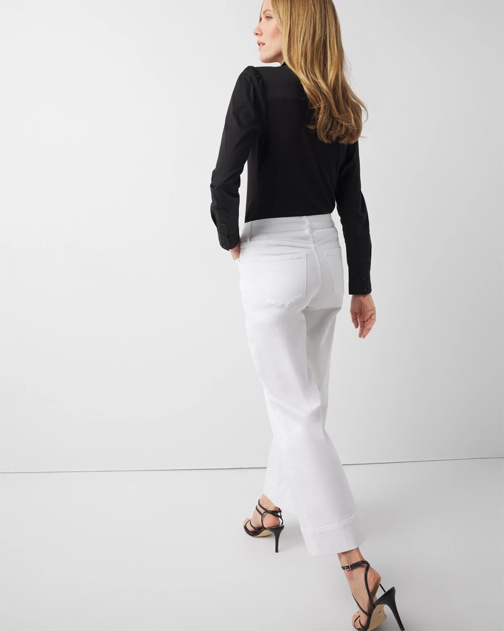 WHBM_Seamed20Wide20Leg20Crop_570380084_WHT000100_OF_ALT201-1.jpeg