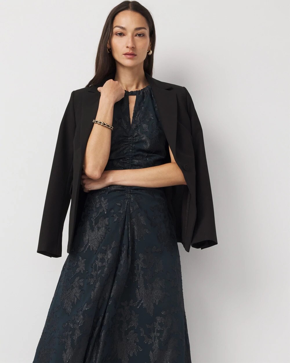 WHBM_Slvlss20Halter20Clip20Midi_570400151_GRN007196_OF_ALT201.jpeg
