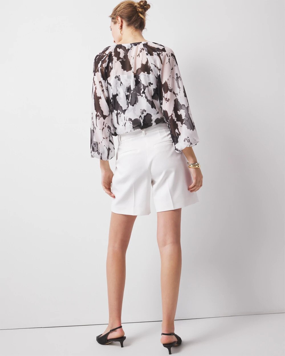 WHBM_Tailored20Short_570382142_IVO000190_OF_ALT201.jpeg