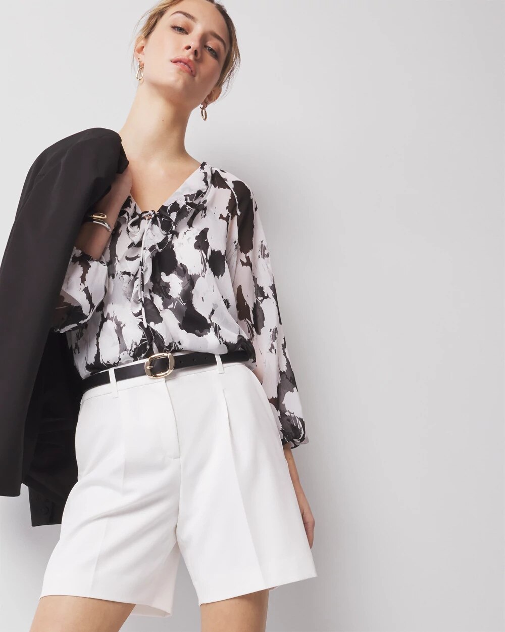 WHBM_Tailored20Short_570382142_IVO000190_OF_ALT203.jpeg
