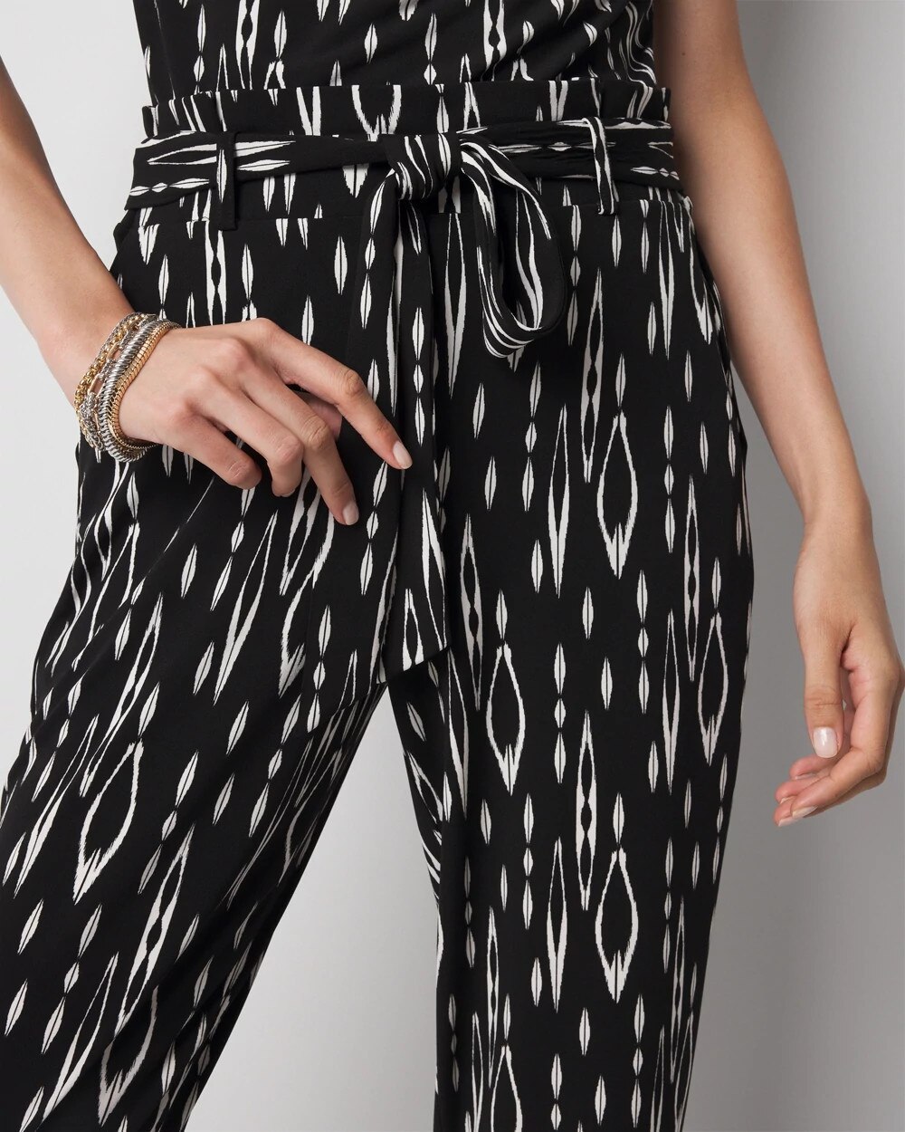 WHBM_Tapered20Printed20MJ_570392695_BLU006762_OF_ALT202.jpeg