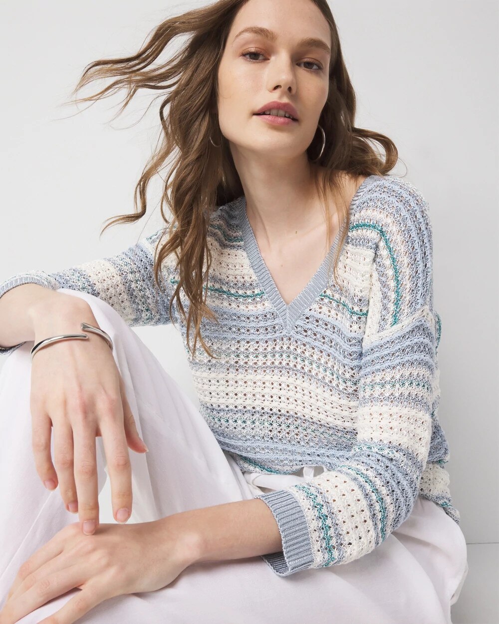 WHBM_V20Neck20Stripe20Pullover_570389315_IVO006799_OF_ALT201.jpeg