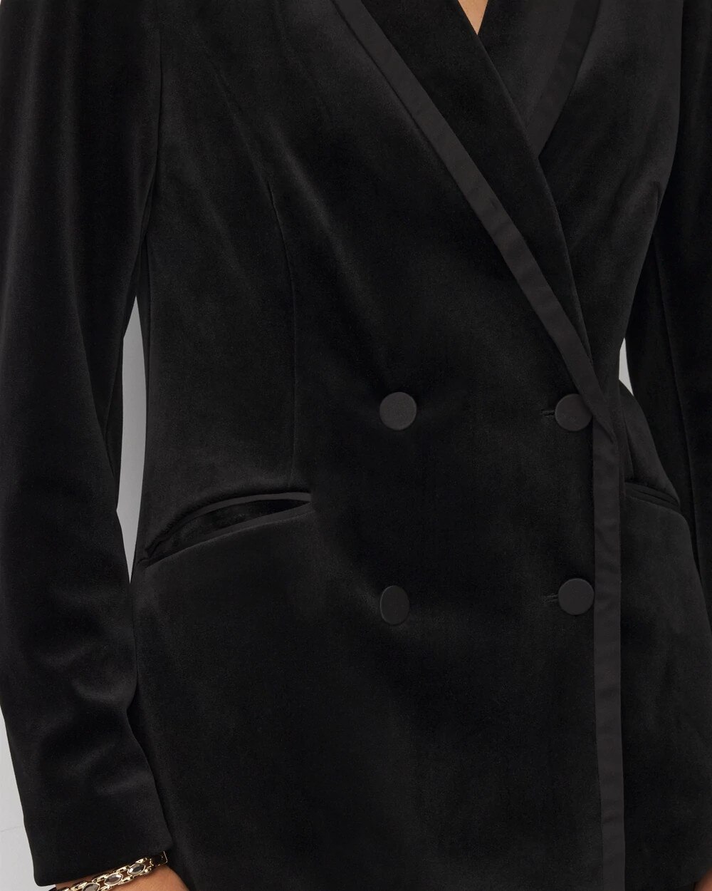 WHBM_Velvet20DB20Blazer_570399684_BLK000001_OF_ALT202-1.jpeg